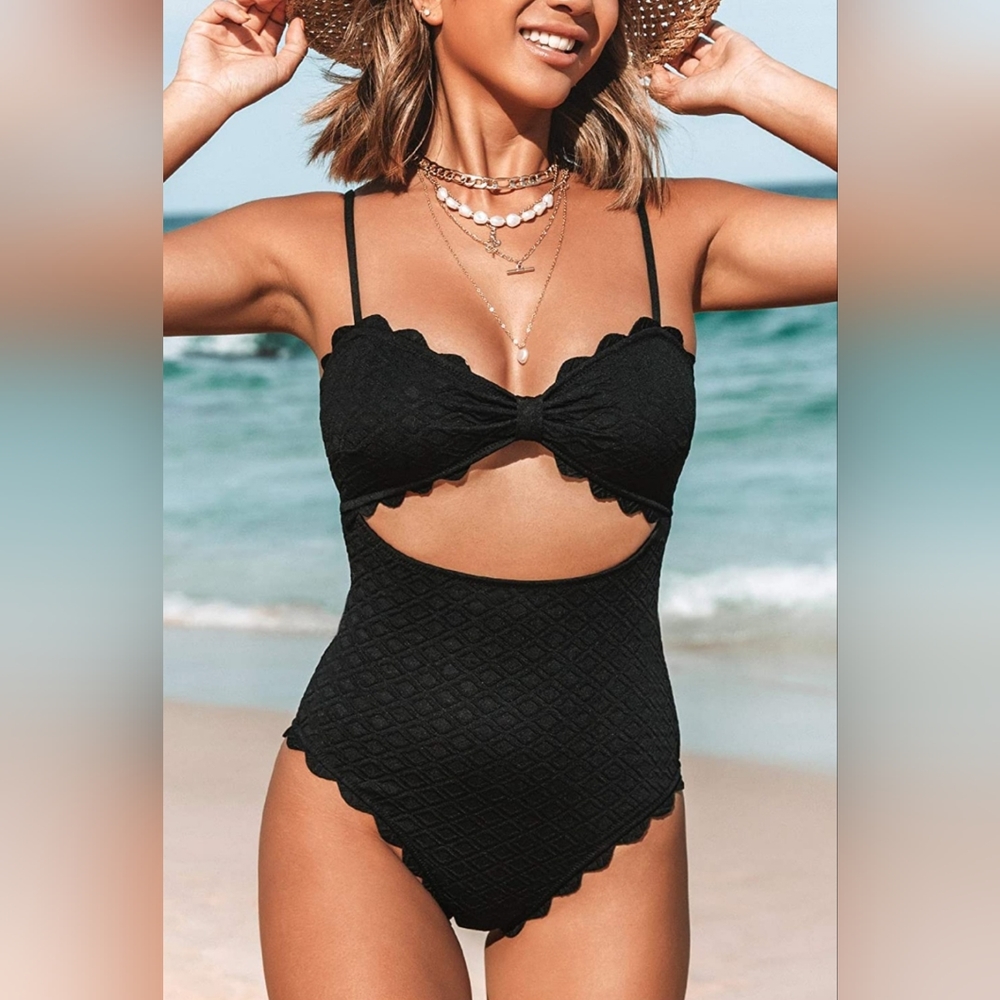 CUPSHE Women's One Piece Swimsuit